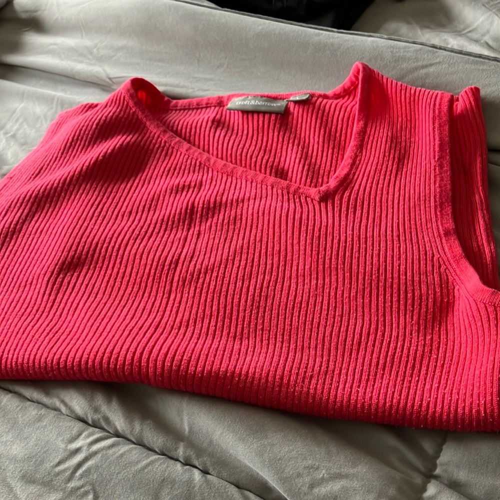 Croft and Barrow red 100 acrylic shirt